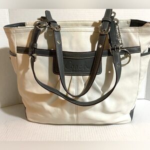 Vintage coach White leather satchel bag